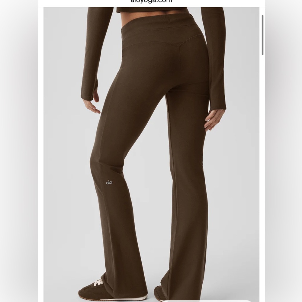 ALO Yoga Women's Black Boot Cut Flare Pants Size Small So Cute - Picture 5 of 5